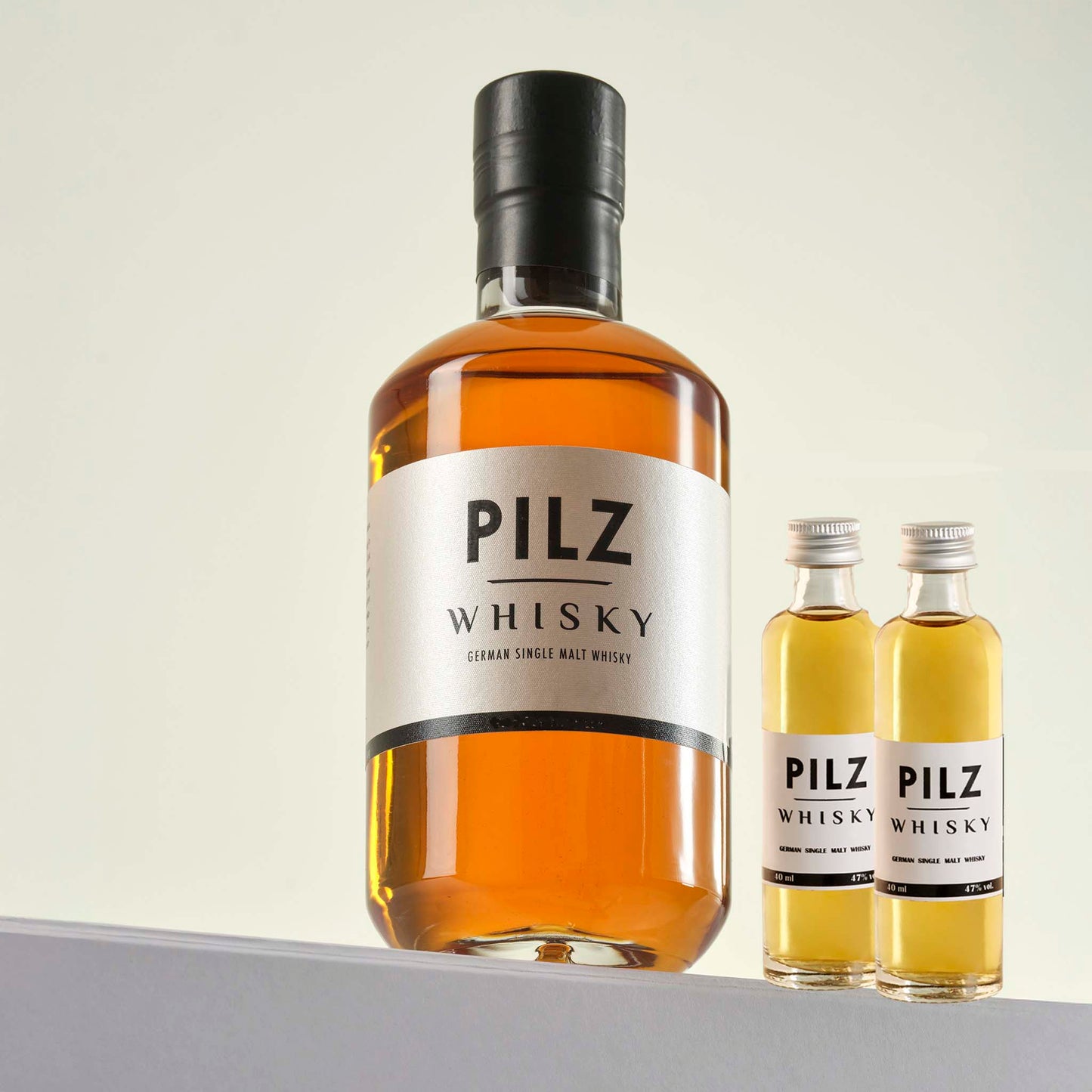 Black Week Deal Pilz Whisky Batch No. 2 + 2 x Pilz Whisky Batch N° 3 Mini (40 ml) - 500 ml